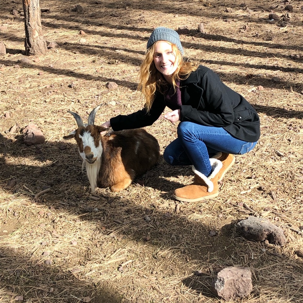 Meet your Posher, Candace!